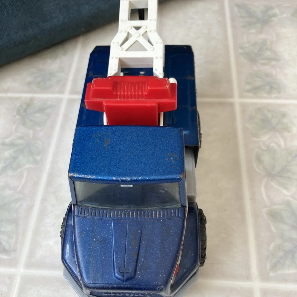 Vintage 1989‎ Nylint Tow Truck 